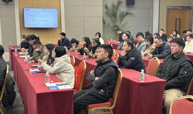 2024跨境电商品牌营销论坛亚马逊全球开店暨品牌出海营销（温州龙湾站）圆满落幕(图8)