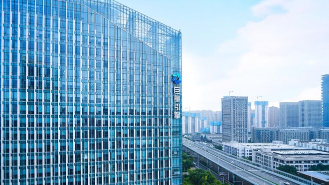 2024数字营销关键词：巨头交锋、技术引领、内容为王(图2)