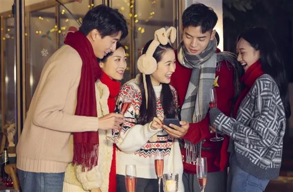 当年轻人过起“赛博年”品牌如何把热点内容变成好生意(图3)