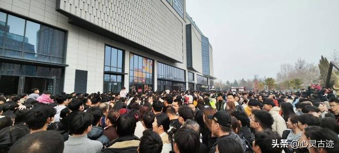 实体店没出路？人民日报怒批：死的不是实体店是20年不变经营脑(图19)