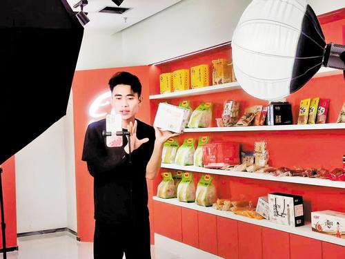 张家口特色农产品搭上电商“三驾马车”(图3)