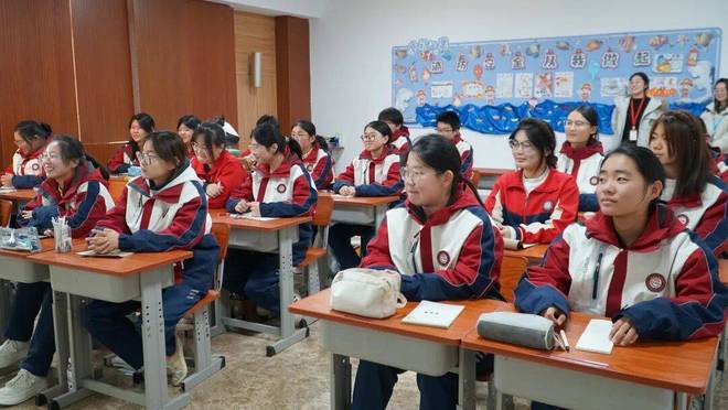 职教出海春风劲中盛课堂见世界越南教师带你解锁跨境电商新视界(图3)