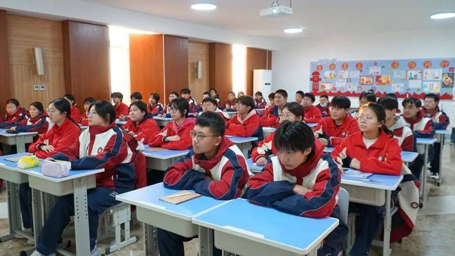 职教出海春风劲中盛课堂见世界越南教师带你解锁跨境电商新视界(图5)