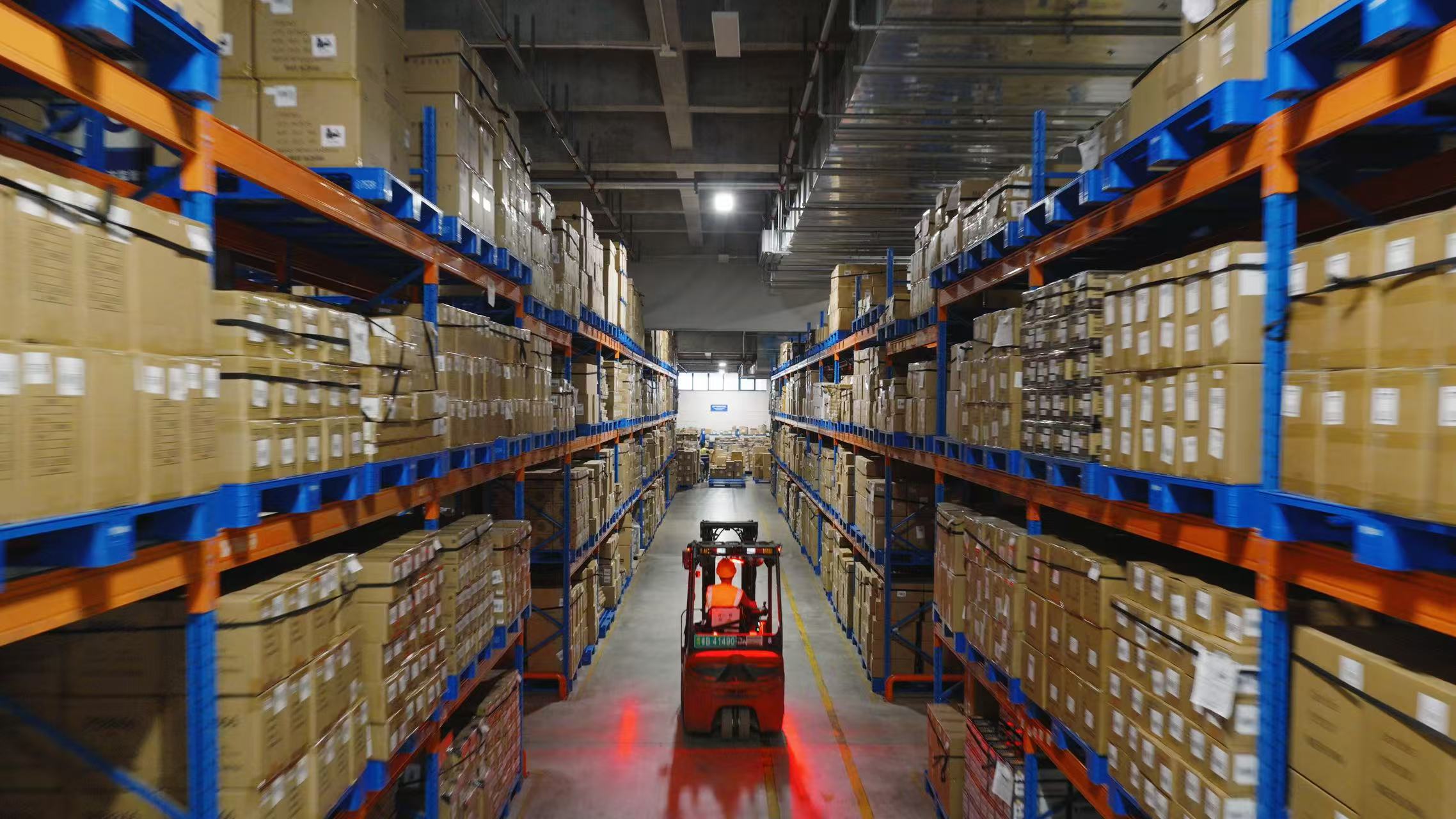 “贴身肉搏”倒逼跨境电商服务升级首个亚马逊全球智能枢纽仓背后的博弈(图3)